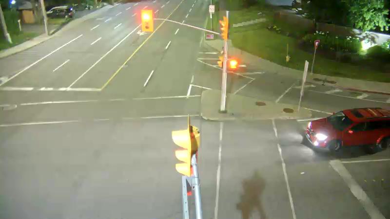 Traffic camera image at 2025-07-12 04:05:35