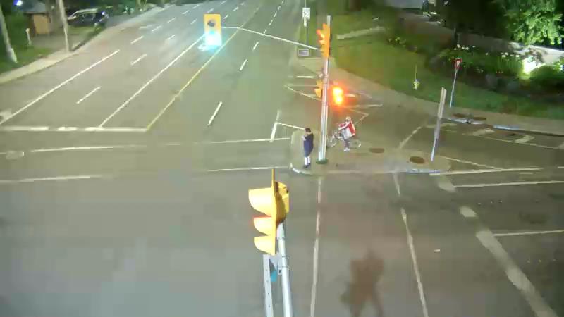 Traffic camera image at 2025-07-12 04:25:38