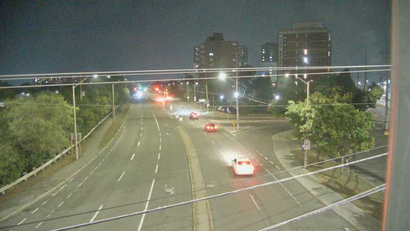 Traffic camera image at 2025-08-04 01:35:42