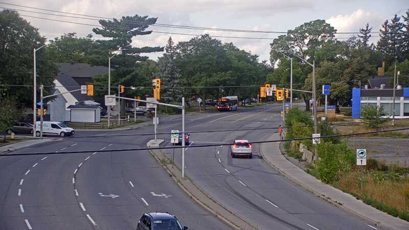 Traffic camera image at 2025-08-24 14:30:42