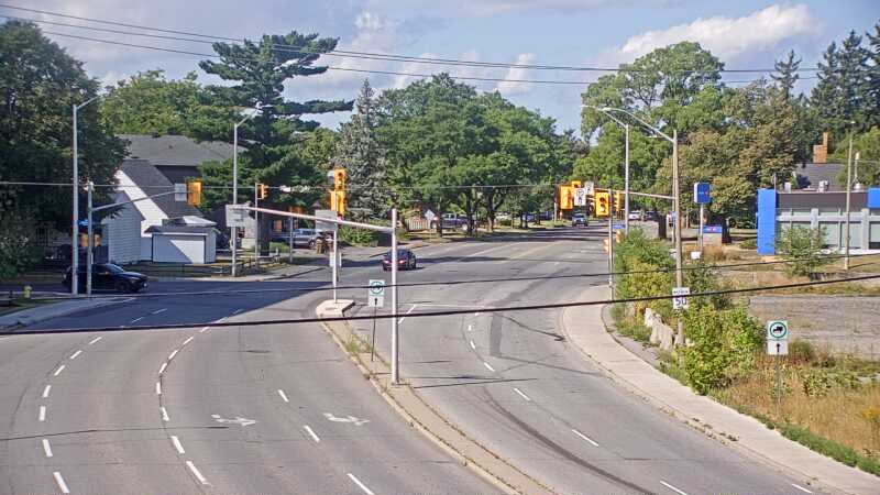 Traffic camera image at 2025-08-24 14:35:42