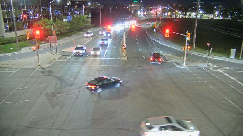Traffic camera image at 2025-09-19 01:10:44