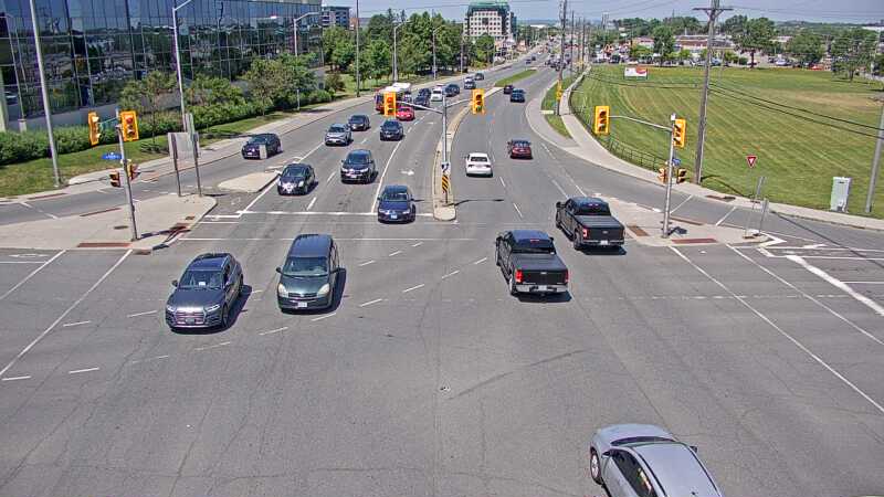 Traffic camera image at 2025-06-30 17:05:47