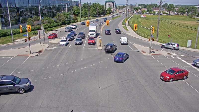 Traffic camera image at 2025-06-30 17:10:55