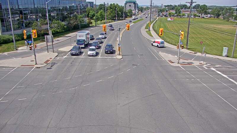 Traffic camera image at 2025-06-30 18:20:43