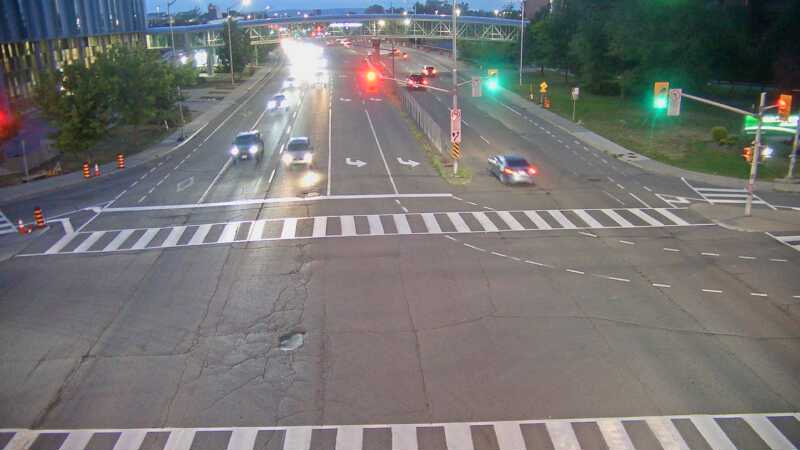 Traffic camera image at 2025-08-25 00:20:37