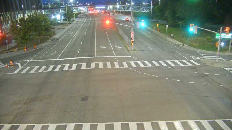 Traffic camera image at 2025-08-25 00:40:38