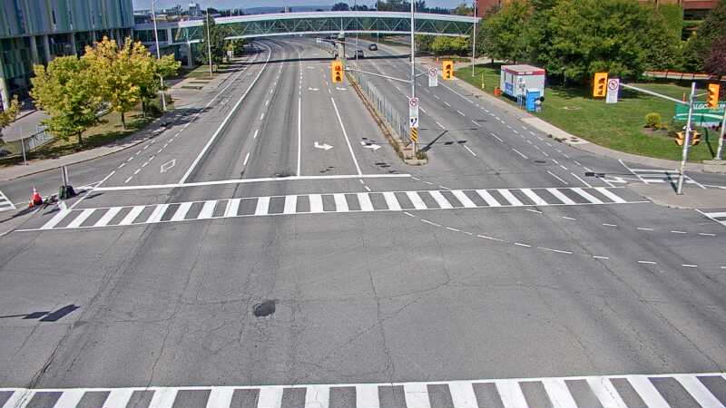 Traffic camera image at 2025-09-14 17:10:49