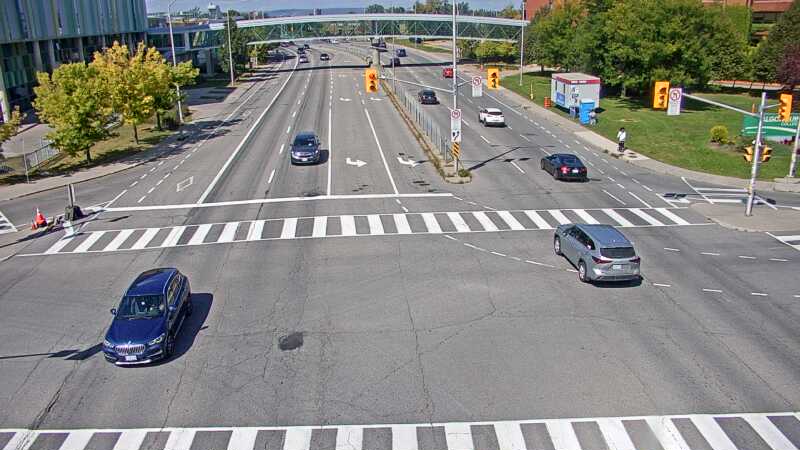 Traffic camera image at 2025-09-14 17:40:38