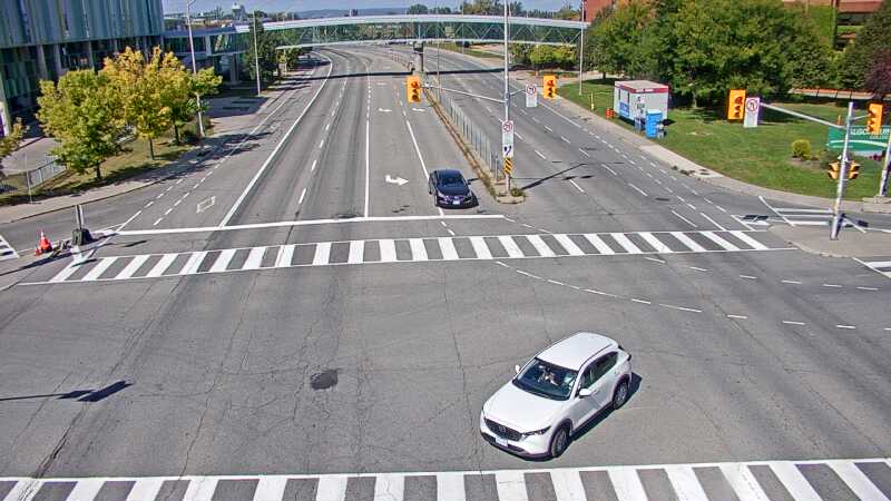 Traffic camera image at 2025-09-14 17:45:46
