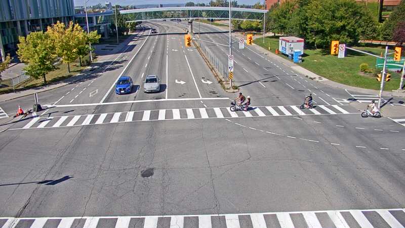 Traffic camera image at 2025-09-14 18:10:42