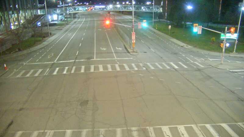 Traffic camera image at 2025-04-25 07:55:27