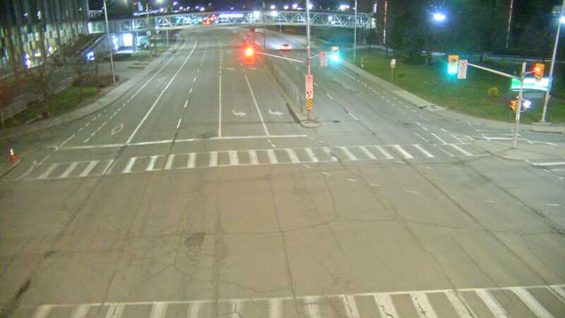 Traffic camera image at 2025-04-25 08:00:23
