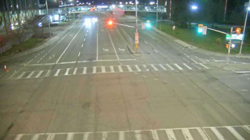 Traffic camera image at 2025-04-25 08:25:37
