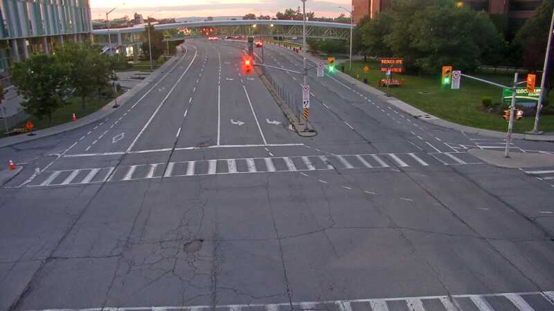 Traffic camera image at 2025-07-04 01:05:41