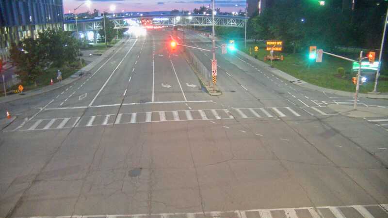 Traffic camera image at 2025-07-04 01:37:21