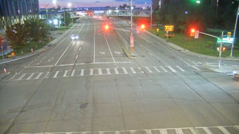 Traffic camera image at 2025-07-04 01:40:48