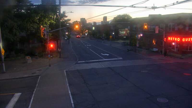 Traffic camera image at 2025-08-25 00:10:42
