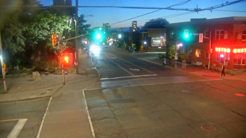 Traffic camera image at 2025-08-25 00:30:39