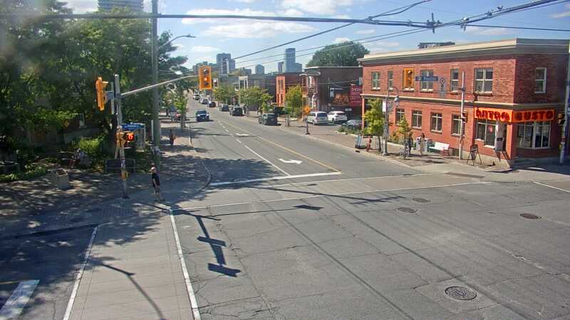 Traffic camera image at 2025-09-14 18:15:43