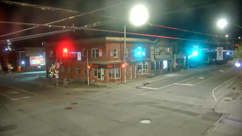 Traffic camera image at 2025-05-09 06:45:32