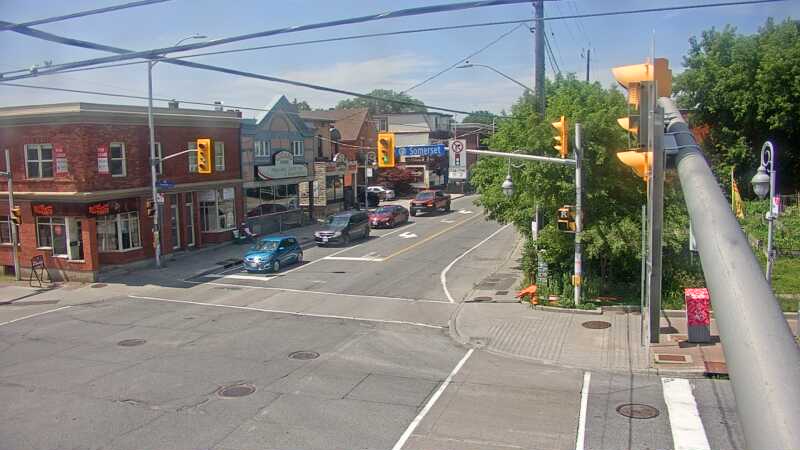 Traffic camera image at 2025-06-30 18:40:50