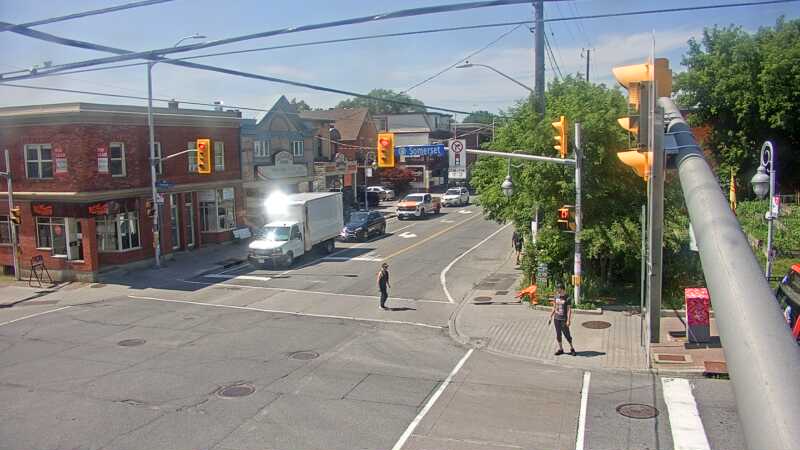 Traffic camera image at 2025-06-30 19:00:42