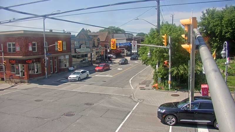 Traffic camera image at 2025-06-30 19:05:47