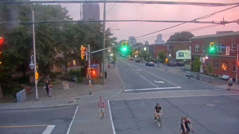 Traffic camera image at 2025-07-31 00:40:39