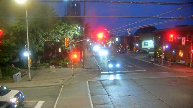 Traffic camera image at 2025-07-31 01:05:47
