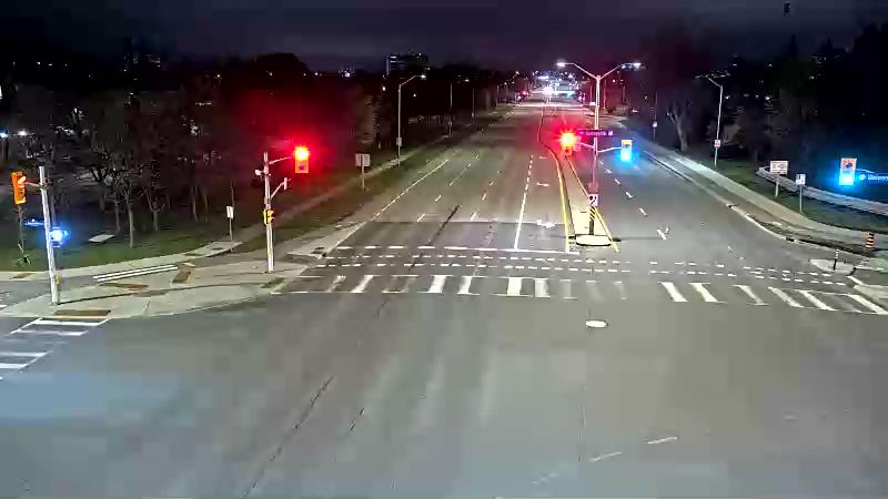 Traffic camera image at 2025-05-09 05:25:33