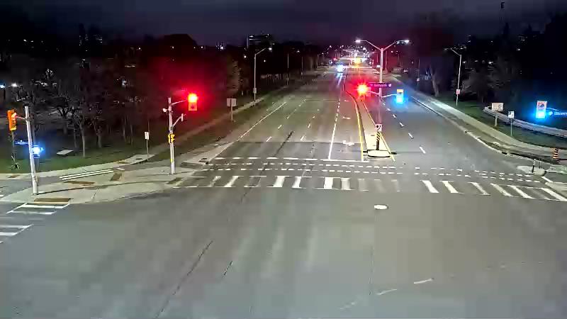 Traffic camera image at 2025-05-09 05:30:27