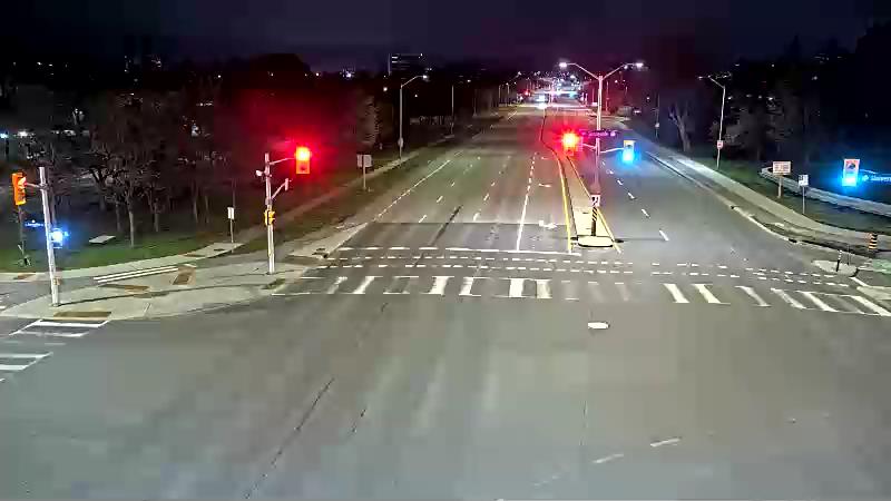Traffic camera image at 2025-05-09 05:55:28