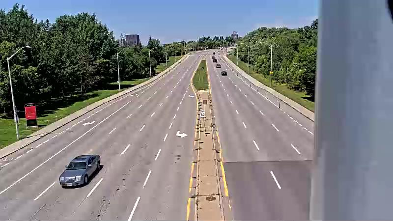 Traffic camera image at 2025-06-30 17:05:47