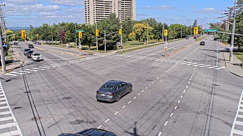 Traffic camera image at 2025-09-14 17:20:43