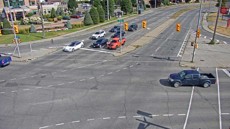 Traffic camera image at 2025-08-24 14:20:08