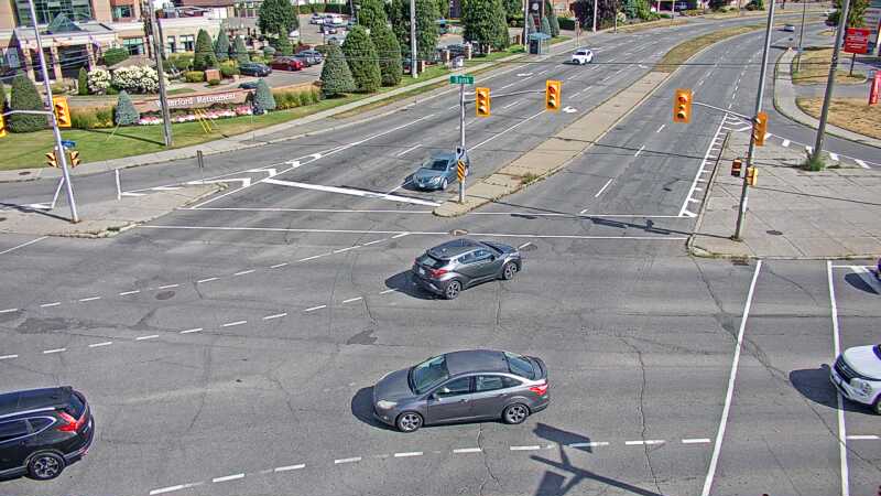 Traffic camera image at 2025-08-24 14:25:10