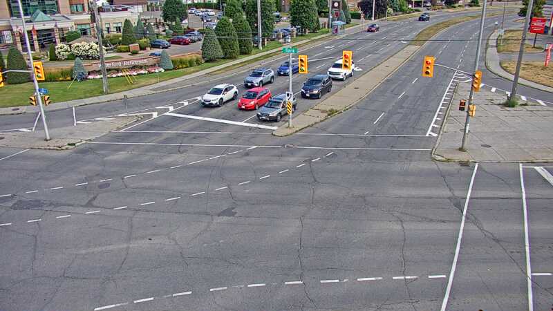 Traffic camera image at 2025-08-24 14:35:11