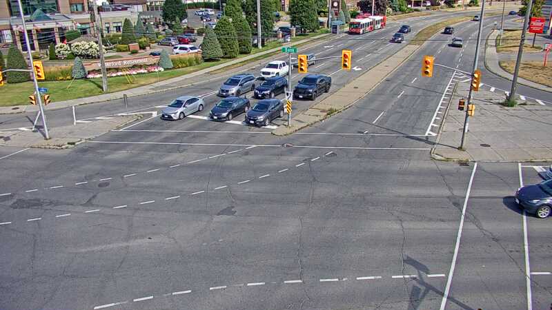 Traffic camera image at 2025-08-24 15:35:10