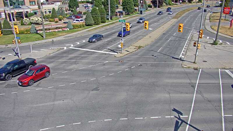 Traffic camera image at 2025-08-24 15:40:08