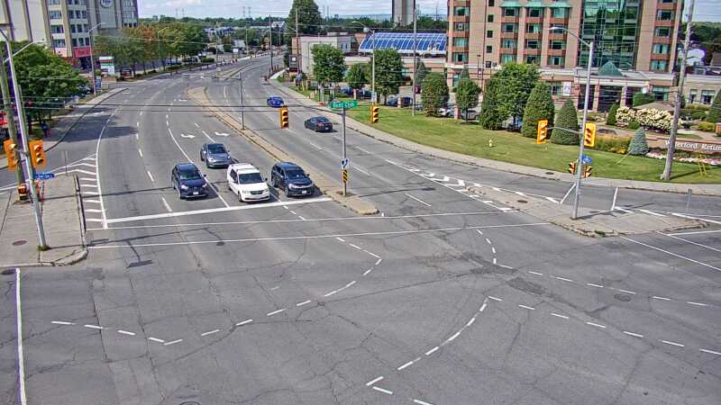Traffic camera image at 2025-09-01 17:30:11