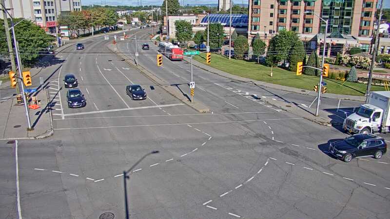 Traffic camera image at 2025-09-08 13:35:08