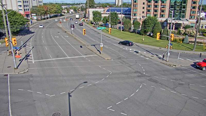 Traffic camera image at 2025-09-08 13:40:09
