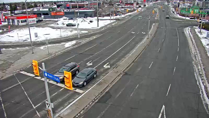 Traffic camera image at 2025-03-09 14:00:21