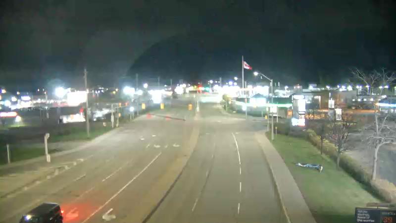 Traffic camera image at 2025-05-09 06:00:08