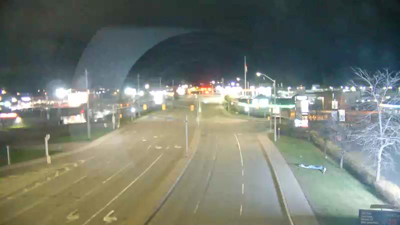 Traffic camera image at 2025-05-09 06:15:08