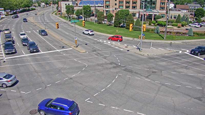 Traffic camera image at 2025-06-30 15:55:07