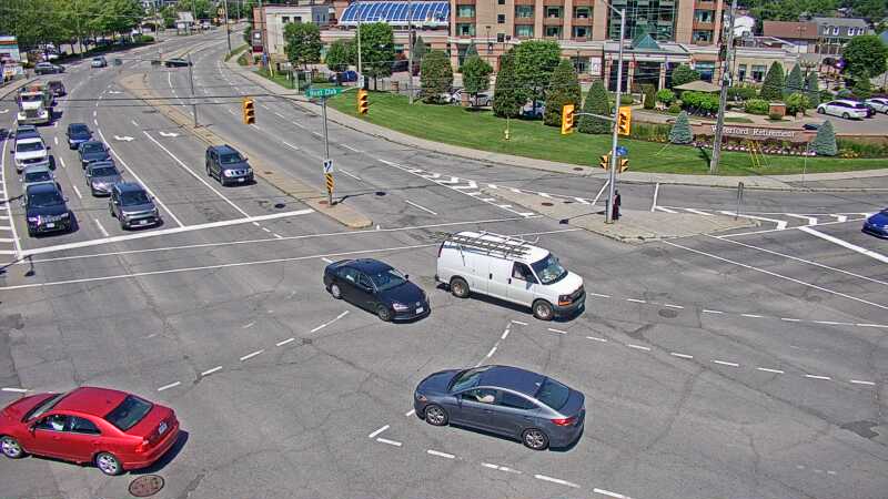 Traffic camera image at 2025-06-30 16:15:08