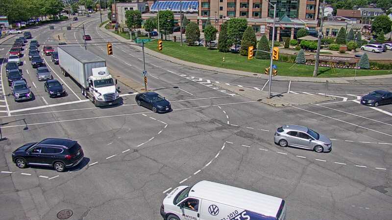 Traffic camera image at 2025-06-30 17:10:15
