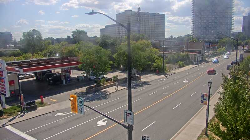 Traffic camera image at 2025-08-22 18:10:47